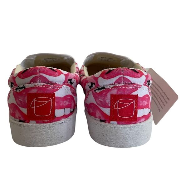 Bucket Feet Lip Service Print Slip On Shoes Size 9 - Picture 4 of 9